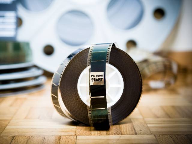 Cine de sensibilización con guías didácticas para el análisis critico en secundaria.